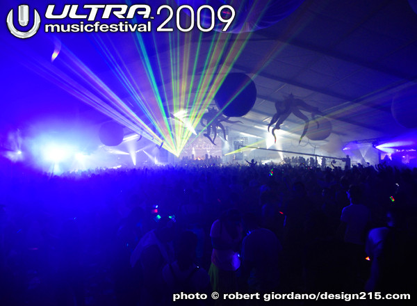 2009 Ultra Music Festival, photo (c) Robert Giordano