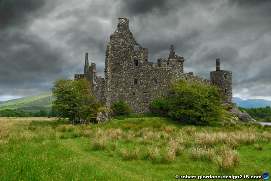 Kilchurn Castle, Scotland - Travel Photography