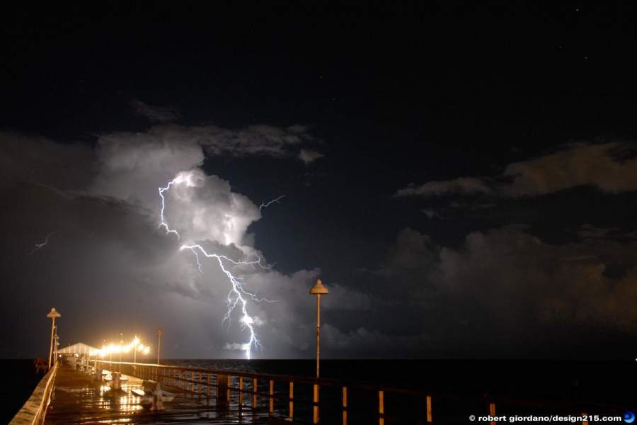 Lightning off Anglins Fishing Pier - Fort Lauderdale, FL