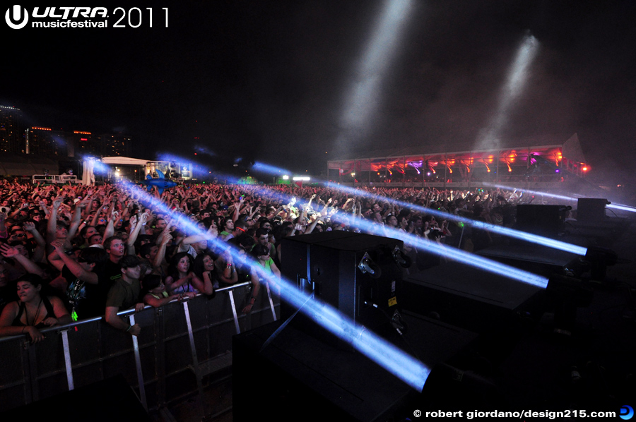 Pendulum Live, Main Stage #0440 - 2011 Ultra Music Festival