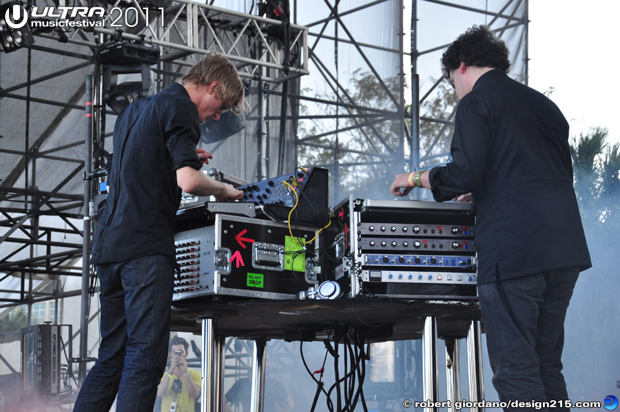Simian Mobile Disco, Live Stage #0838 - 2011 Ultra Music Festival