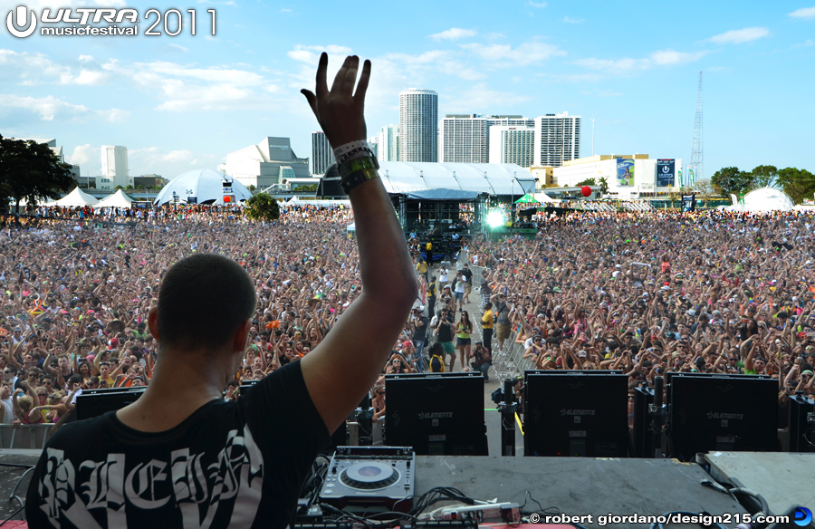 Afrojack, Main Stage #2436 - 2011 Ultra Music Festival