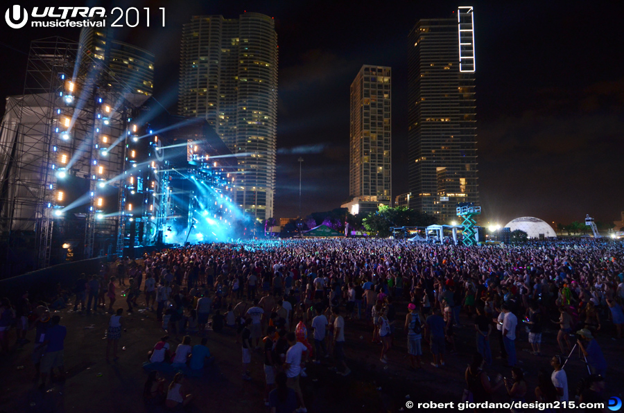 Ultra Main Stage at Night, Day 3 - 2011 Ultra Music Festival