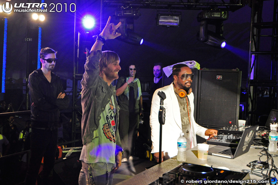 Will I Am with David Guetta, UMF Ibiza Arena - 2010 Ultra Music Festival