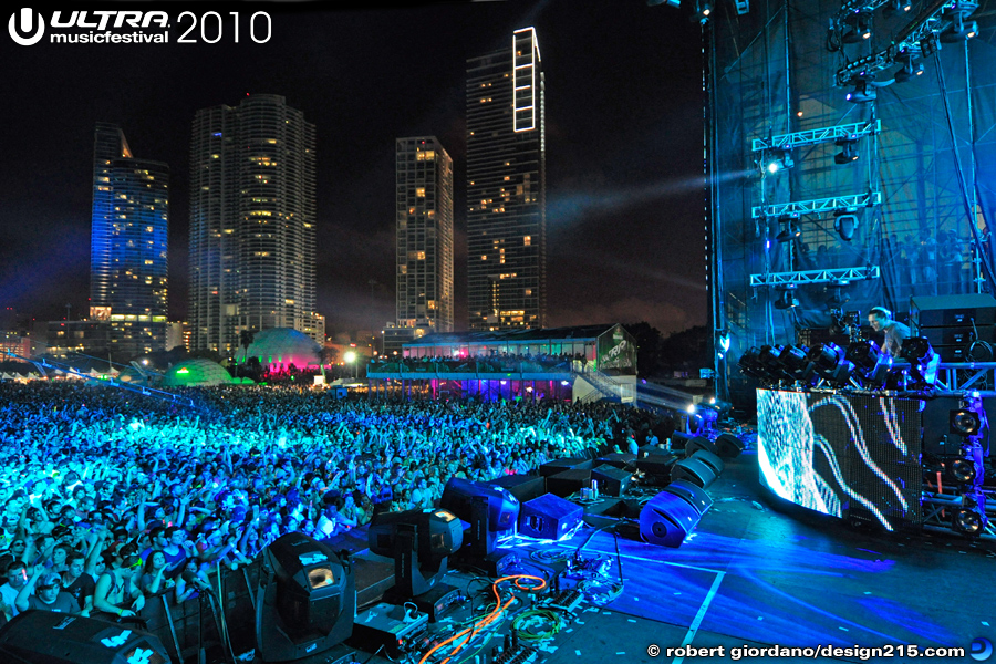 Tiesto, Main Stage, Day 1 #5237 - 2010 Ultra Music Festival