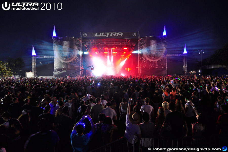 Bayfront Stage, Day 2 - 2010 Ultra Music Festival