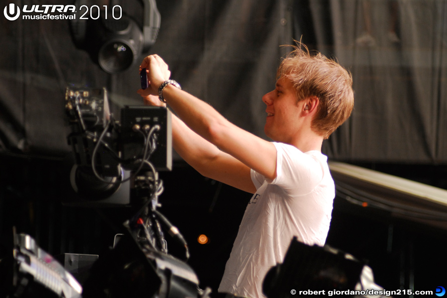 Armin Van Buuren, Main Stage, Day 2 - 2010 Ultra Music Festival