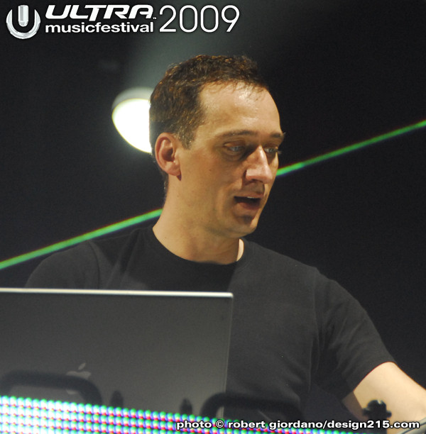 2009 Ultra Music Festival, photo (c) Robert Giordano